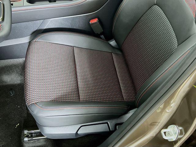 new 2025 Nissan Kicks car, priced at $27,888