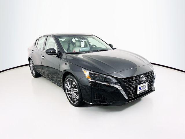 new 2024 Nissan Altima car, priced at $33,980