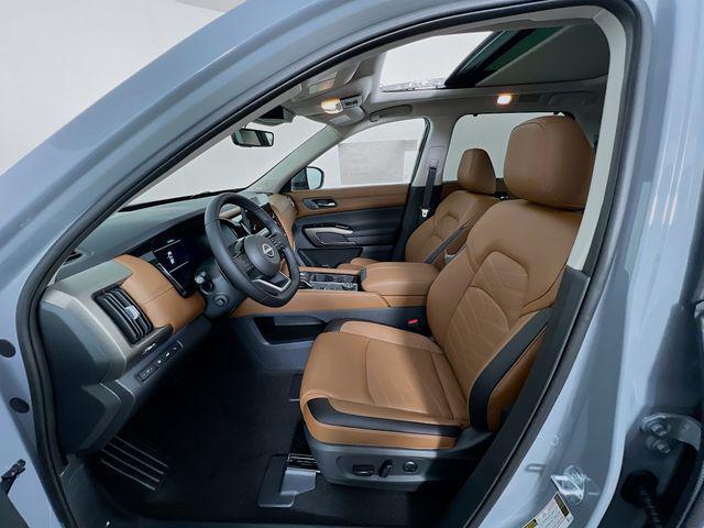 new 2025 Nissan Pathfinder car, priced at $49,965
