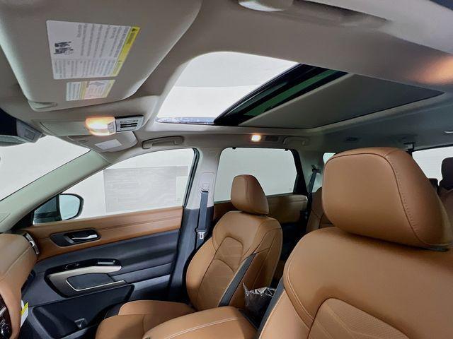 new 2025 Nissan Pathfinder car, priced at $49,965
