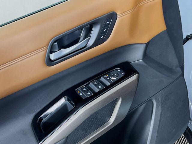 new 2025 Nissan Pathfinder car, priced at $49,965