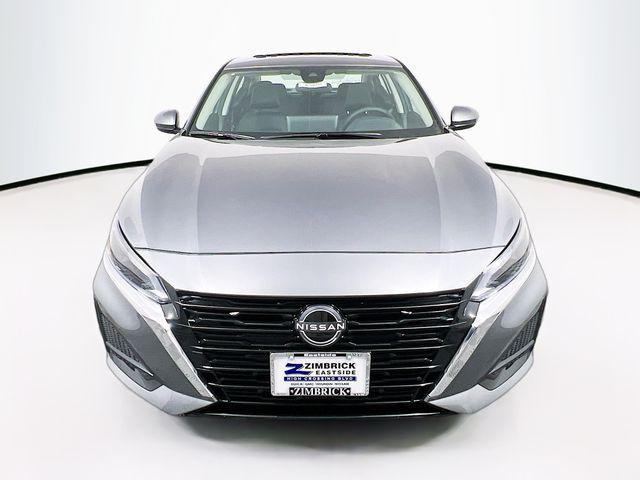 new 2025 Nissan Altima car, priced at $29,989