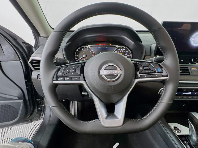 new 2025 Nissan Altima car, priced at $29,989