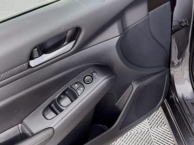 new 2025 Nissan Altima car, priced at $29,989