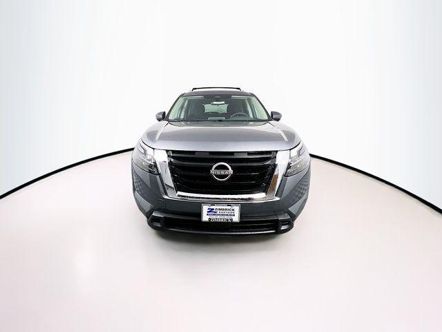 new 2025 Nissan Pathfinder car, priced at $42,548