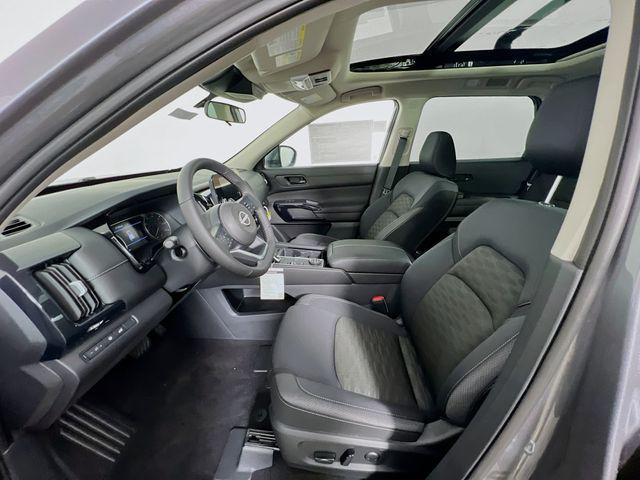 new 2025 Nissan Pathfinder car, priced at $42,548