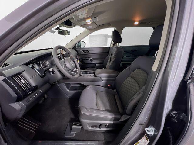 new 2025 Nissan Pathfinder car, priced at $35,980