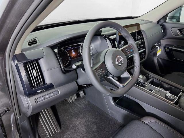 new 2025 Nissan Pathfinder car, priced at $35,980
