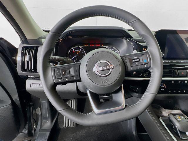 new 2025 Nissan Pathfinder car, priced at $35,980