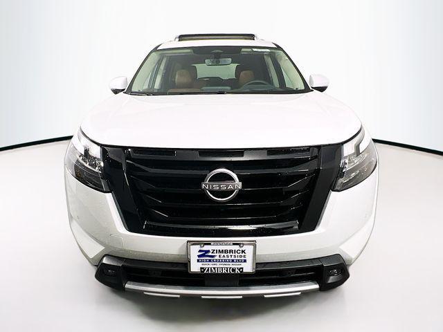 new 2025 Nissan Pathfinder car, priced at $46,149