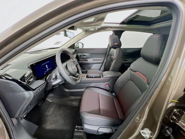 new 2025 Nissan Kicks car, priced at $28,173