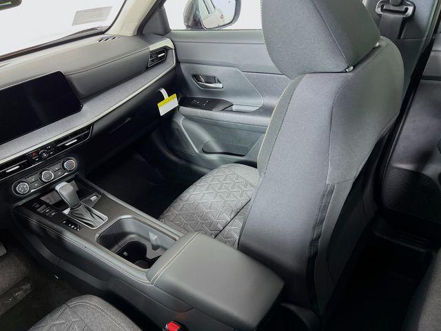new 2025 Nissan Kicks car, priced at $28,222