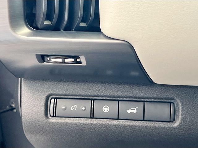 new 2025 Nissan Pathfinder car, priced at $45,049