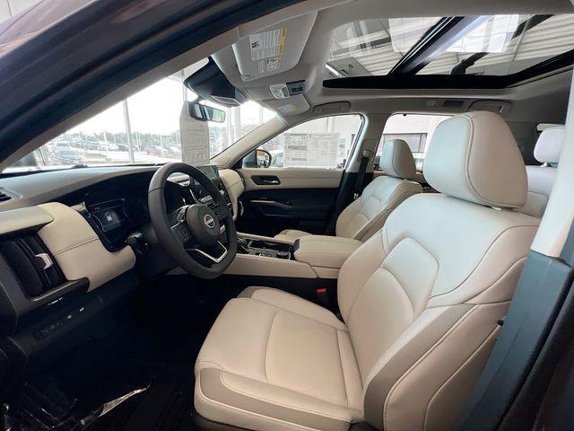 new 2025 Nissan Pathfinder car, priced at $45,049