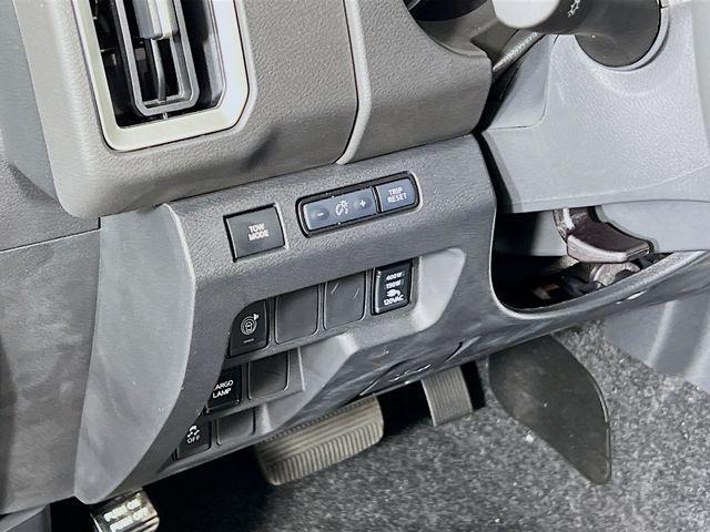 new 2026 Nissan Frontier car, priced at $40,348