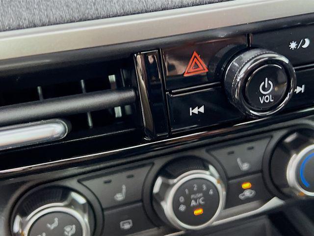 new 2025 Nissan Kicks car, priced at $25,224