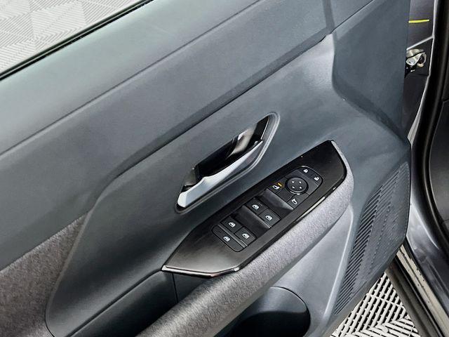 new 2025 Nissan Kicks car, priced at $25,224