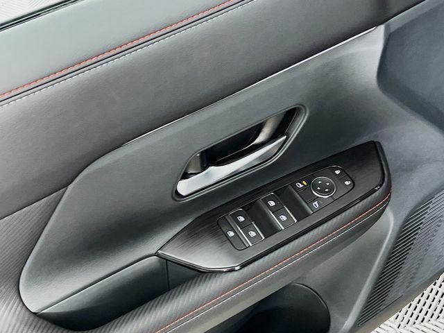 new 2025 Nissan Kicks car, priced at $28,987