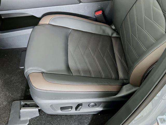 new 2025 Nissan Pathfinder car, priced at $50,967