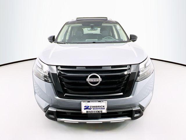 new 2025 Nissan Pathfinder car, priced at $50,967