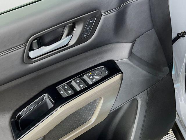 new 2025 Nissan Pathfinder car, priced at $50,967