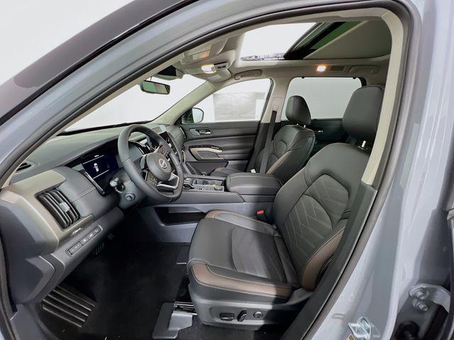 new 2025 Nissan Pathfinder car, priced at $50,967