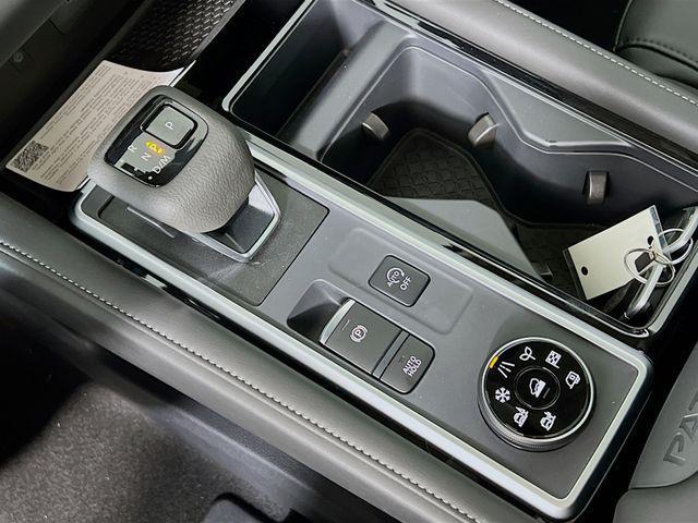 new 2025 Nissan Pathfinder car, priced at $41,446