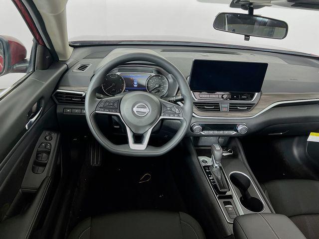 new 2025 Nissan Altima car, priced at $29,126