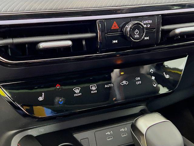 new 2025 Nissan Kicks car, priced at $29,158