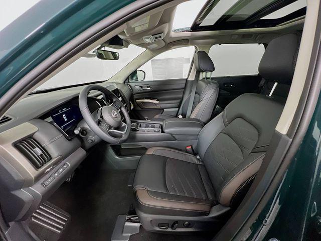 new 2025 Nissan Pathfinder car, priced at $45,386