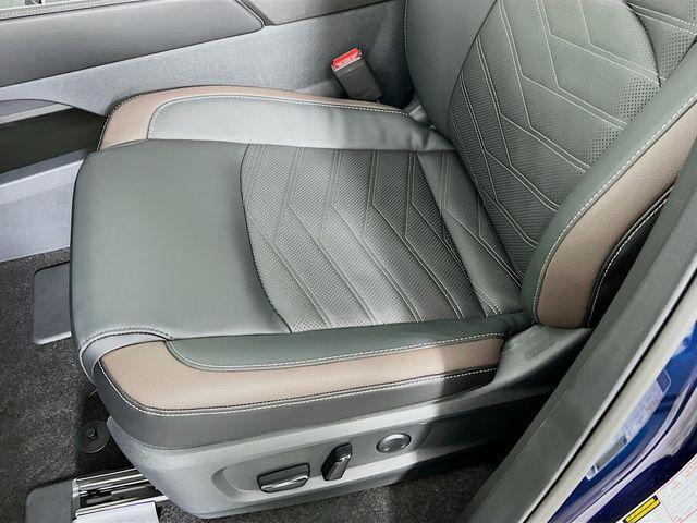 new 2025 Nissan Pathfinder car, priced at $49,959