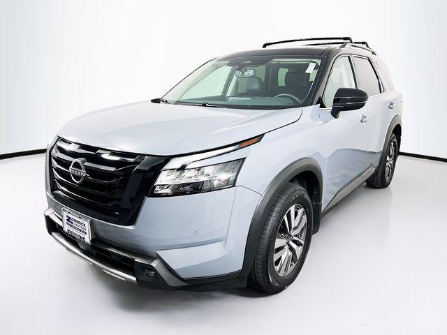 used 2022 Nissan Pathfinder car, priced at $31,900