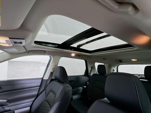 new 2025 Nissan Pathfinder car, priced at $38,188