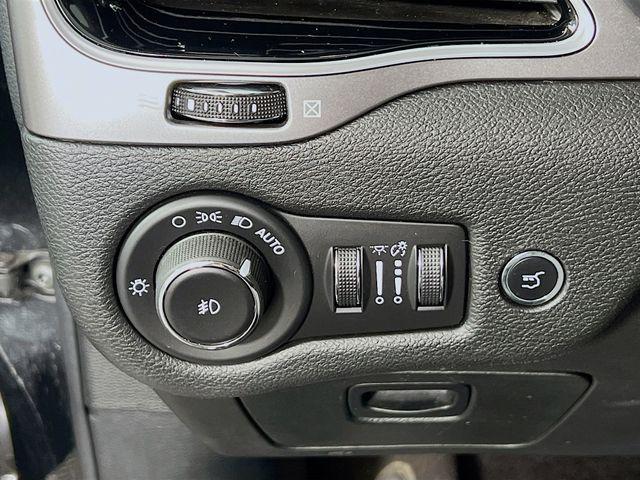 used 2019 Jeep Cherokee car, priced at $18,900