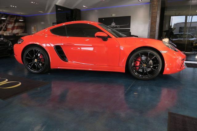 used 2017 Porsche 718 Cayman car