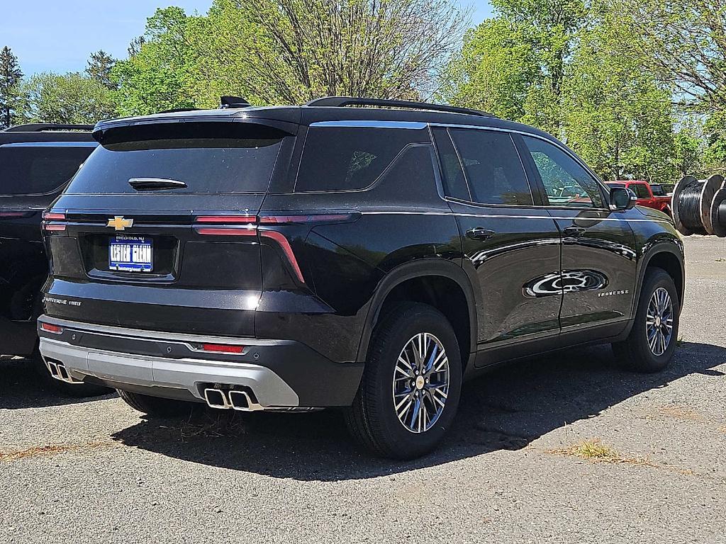 new 2025 Chevrolet Traverse car, priced at $44,307