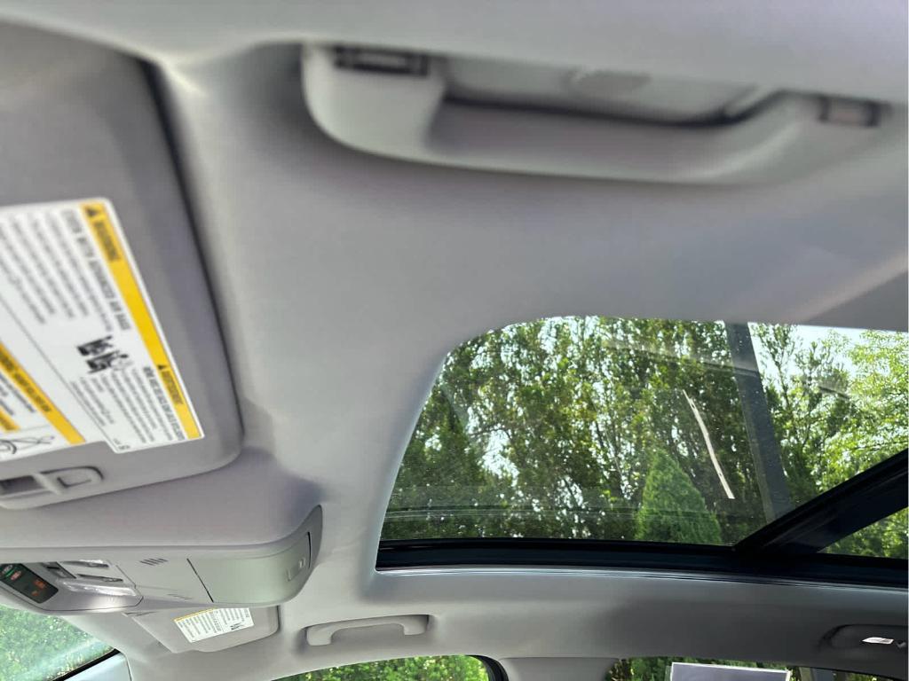used 2022 Chevrolet Equinox car, priced at $20,699