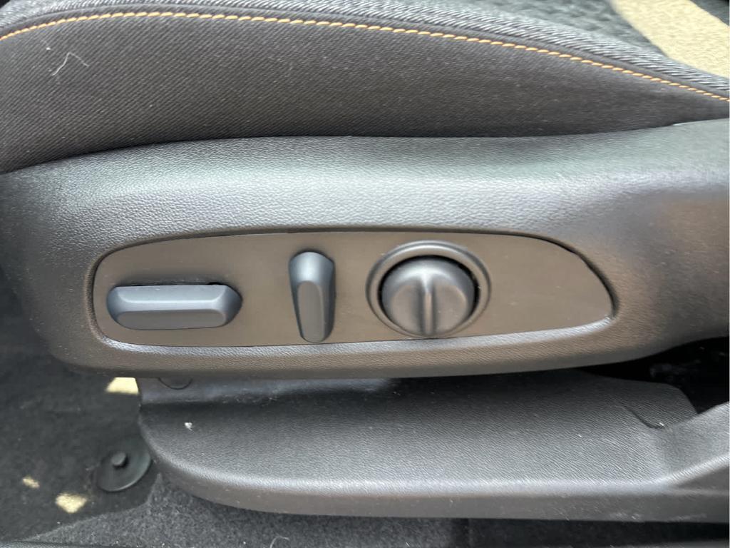 used 2022 Chevrolet Equinox car, priced at $20,699