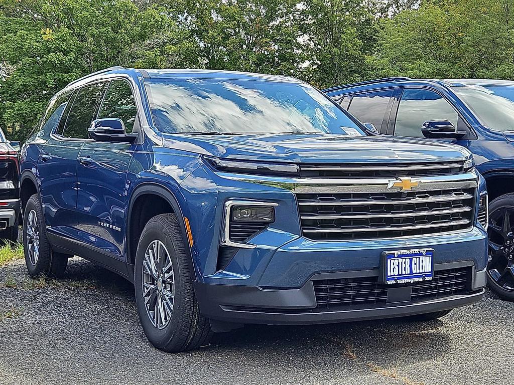 new 2026 Chevrolet Traverse car, priced at $44,183