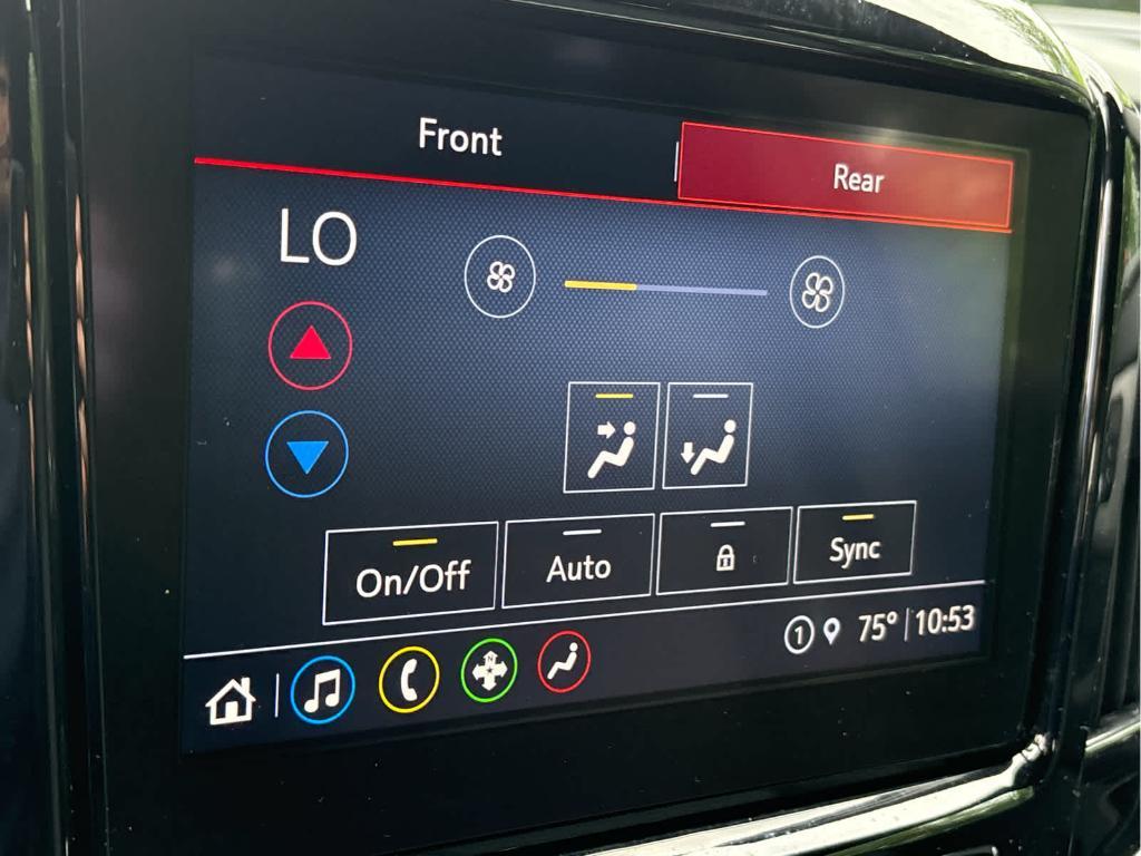 used 2023 Chevrolet Traverse car, priced at $31,099