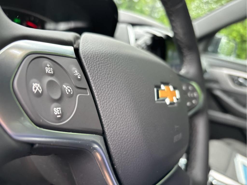 used 2023 Chevrolet Traverse car, priced at $31,099