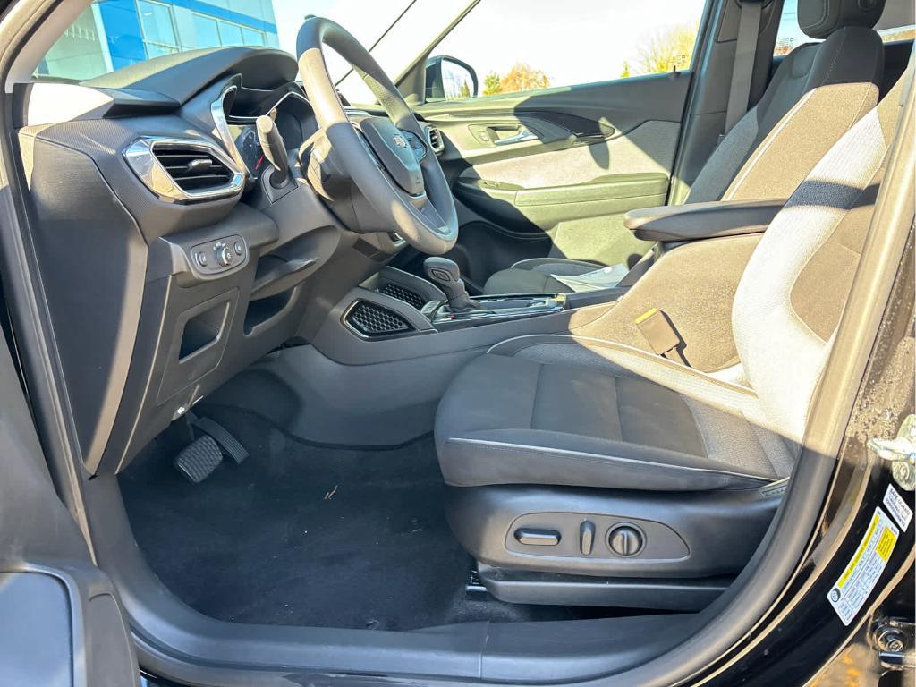 used 2023 Chevrolet TrailBlazer car, priced at $25,935
