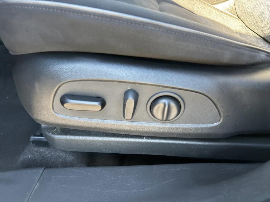 used 2023 Chevrolet TrailBlazer car, priced at $25,935