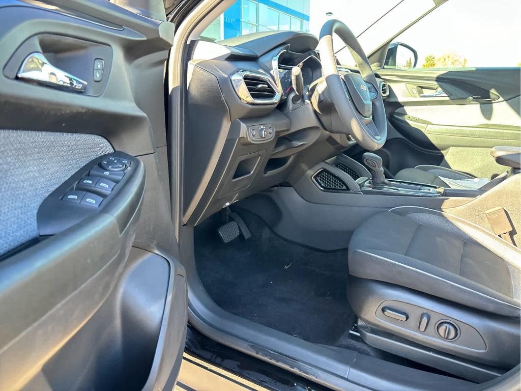 used 2023 Chevrolet TrailBlazer car, priced at $25,935