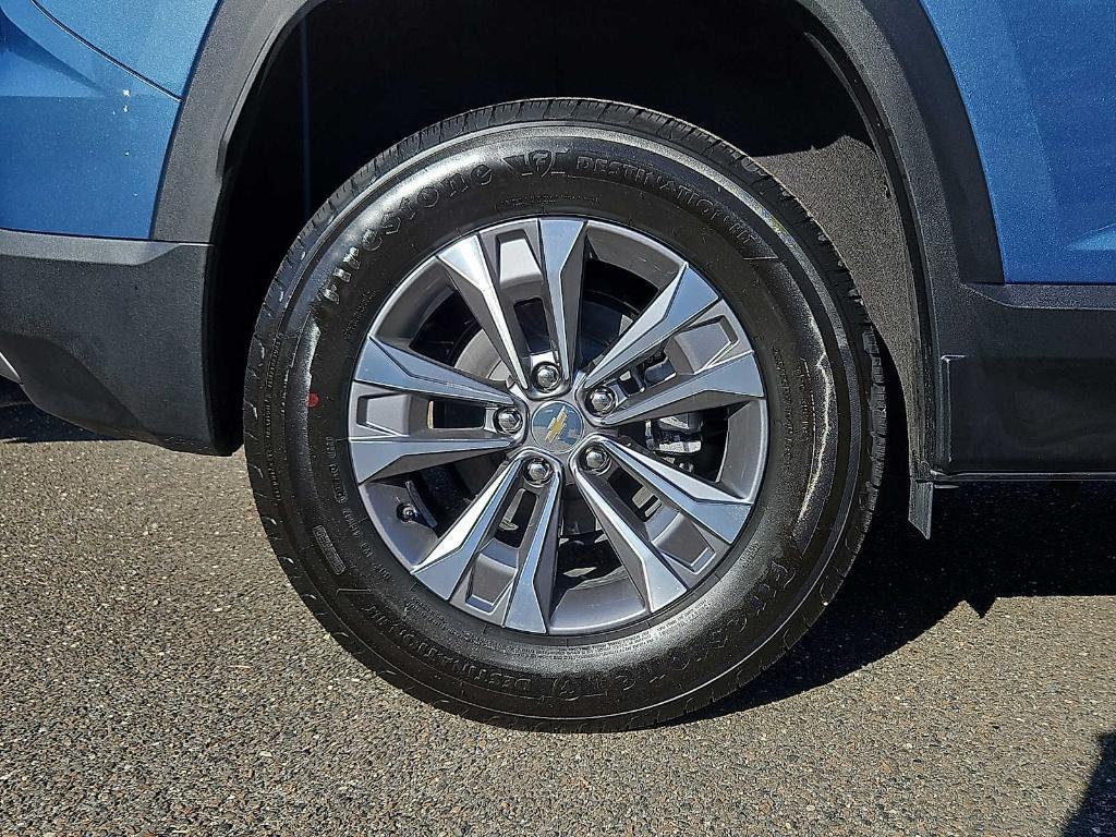 new 2026 Chevrolet Equinox car, priced at $28,558