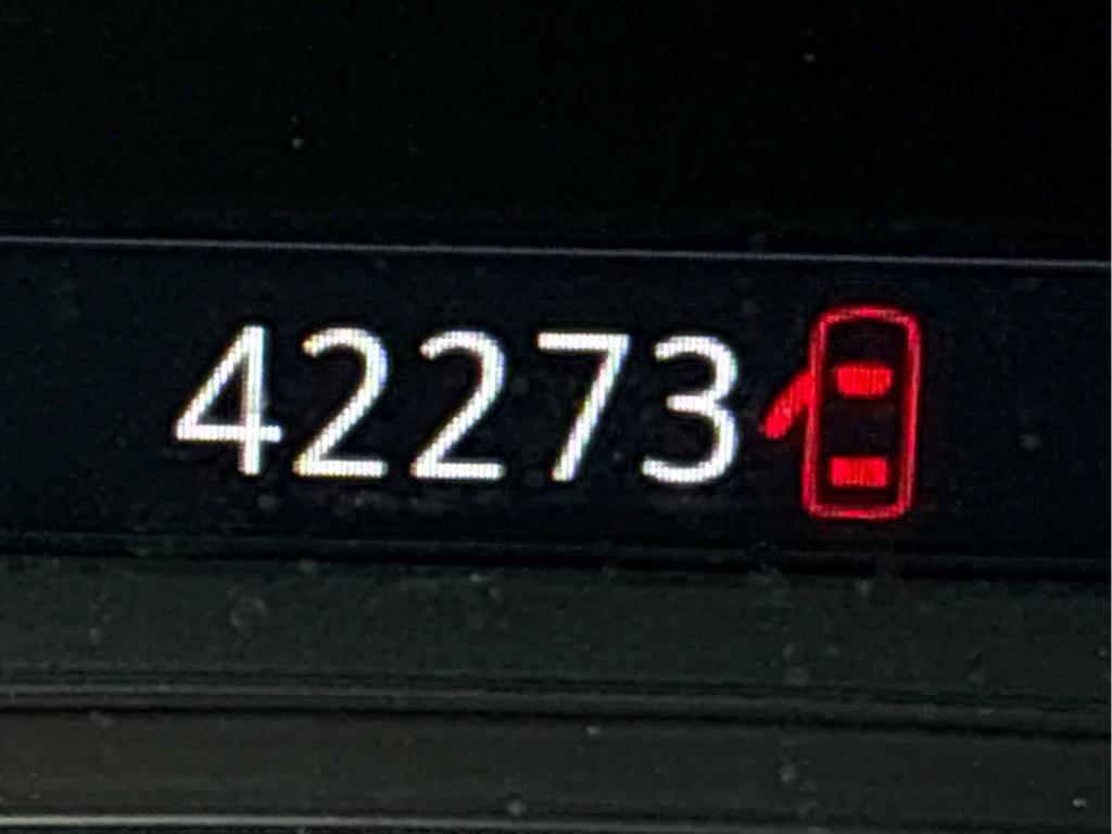 used 2023 Chevrolet Traverse car, priced at $28,525