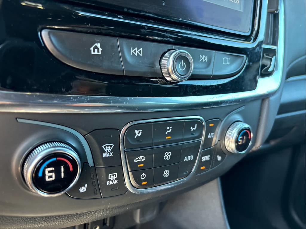 used 2023 Chevrolet Traverse car, priced at $28,525