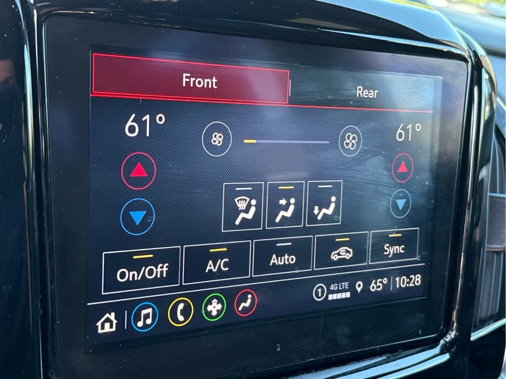 used 2023 Chevrolet Traverse car, priced at $28,525