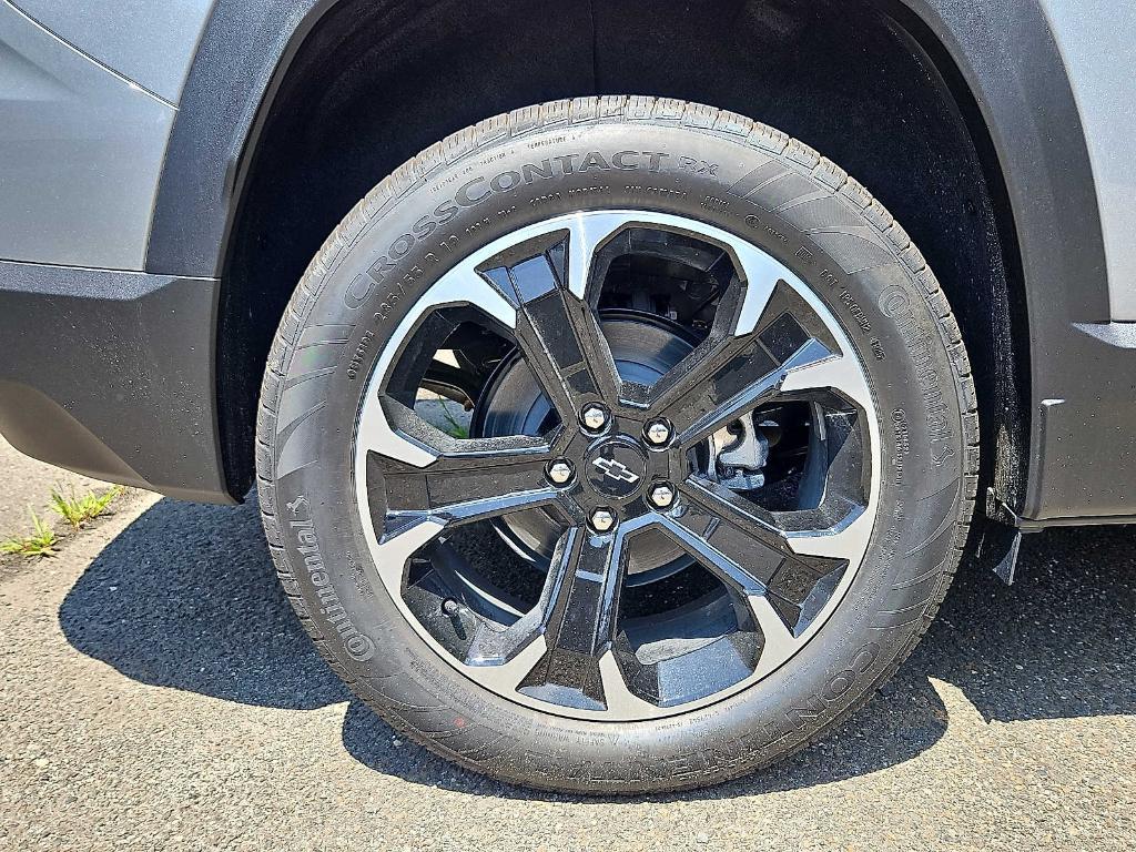 new 2026 Chevrolet Equinox car, priced at $31,978
