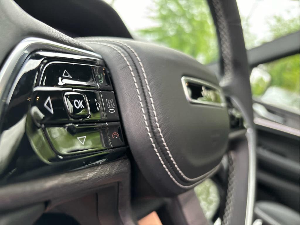 used 2022 Jeep Grand Cherokee car, priced at $35,999